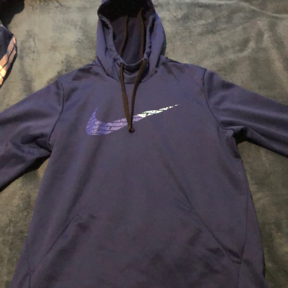 Blue Nike sweatshirt dri-fit